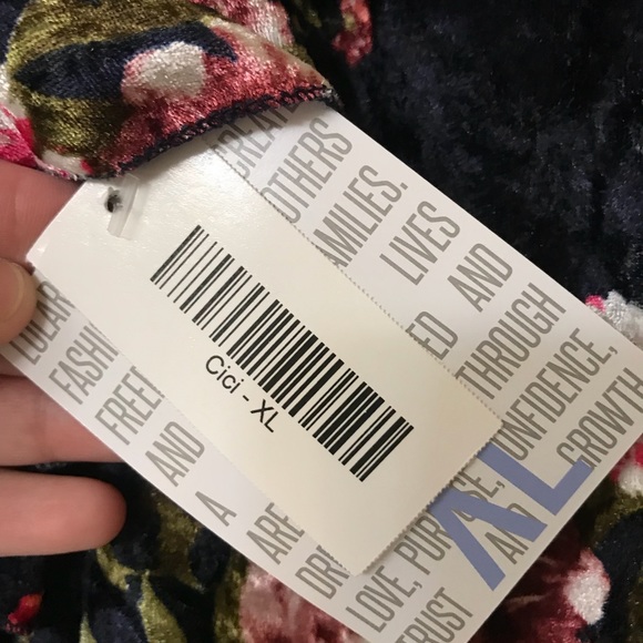 NWT LuLaRoe Velvet CiCi Dress - Picture 2 of 4